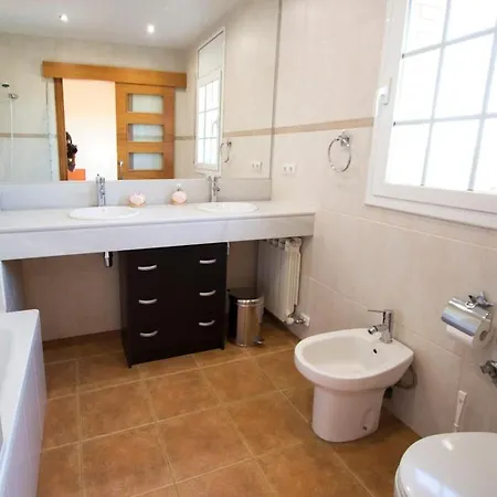 Villa Catalunya Casas Tranquil Costa Brava Retreat With Private Suite!